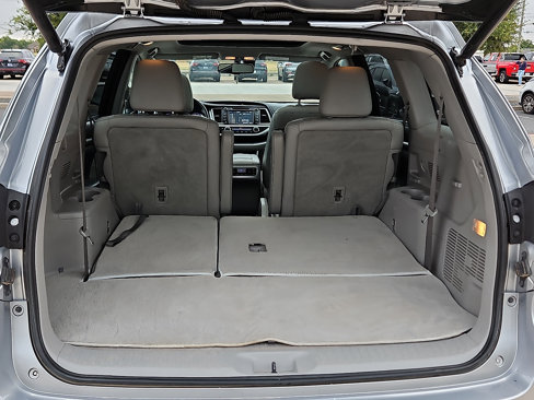 Used 2015 Toyota Highlander Limited Platinum image 6