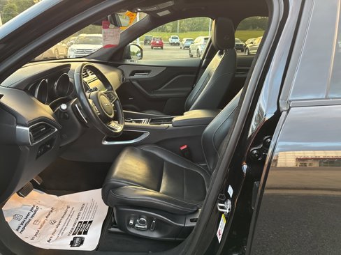 Used 2020 Jaguar F-PACE S image 28