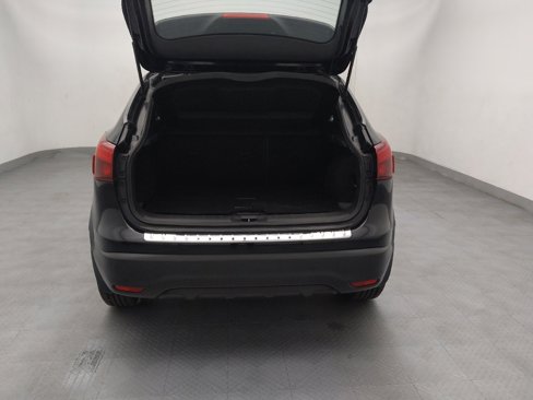 Used 2018 Nissan Rogue Sport SV image 29