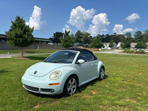 Used 2006 Volkswagen Beetle Convertible w/ Package 2 image 3