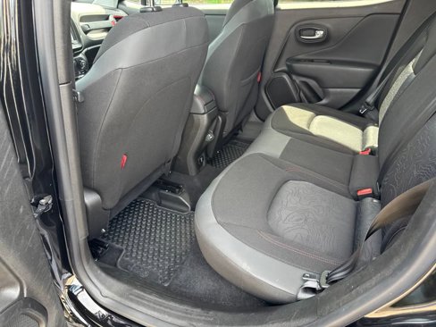 Used 2020 Jeep Renegade Trailhawk image 33