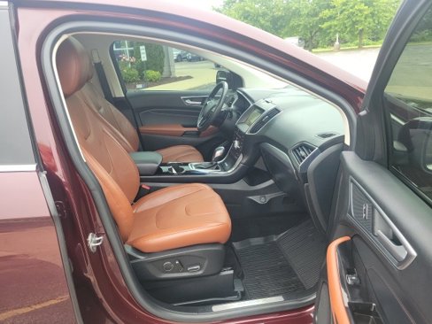 Certified 2018 Ford Edge Titanium w/ Equipment Group 301A image 19