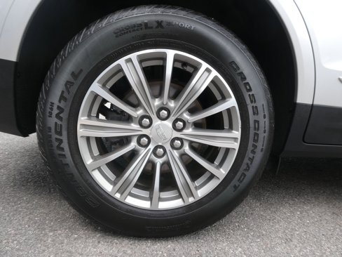 Used 2017 Cadillac XT5 Luxury w/ Driver Awareness Package image 28