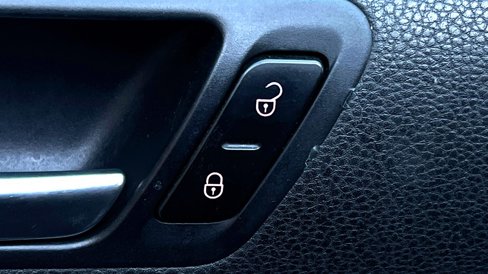 Used 2007 Volkswagen GTI 4-Door image 38
