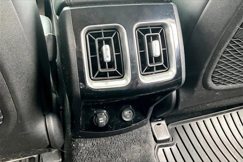 Used 2022 Kia Sorento SX image 10