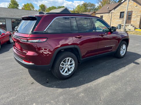 Used 2025 Jeep Grand Cherokee Laredo X w/ Luxury Tech Group I image 5