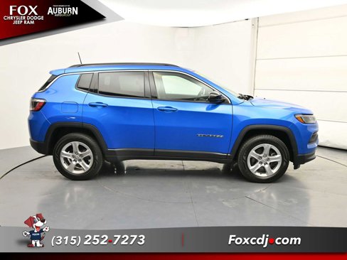 Used 2023 Jeep Compass Latitude w/ Convenience Group image 13
