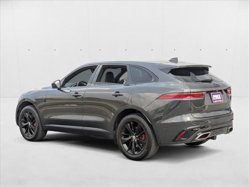 Used 2024 Jaguar F-PACE R-Dynamic S image 8