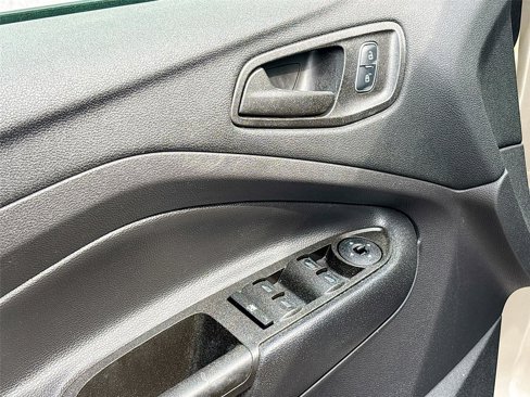 Used 2017 Ford Escape S image 18