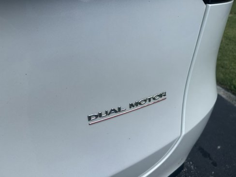 Used 2022 Tesla Model Y Performance image 8