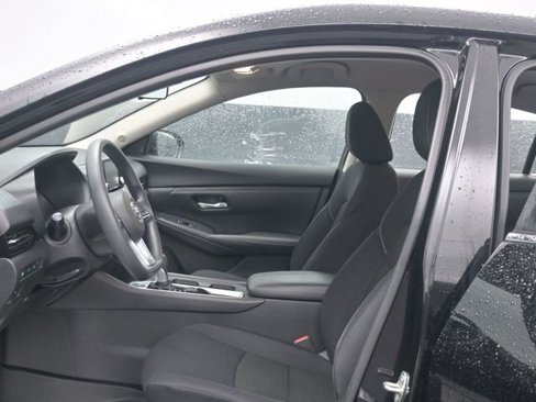 Used 2020 Nissan Sentra S image 6