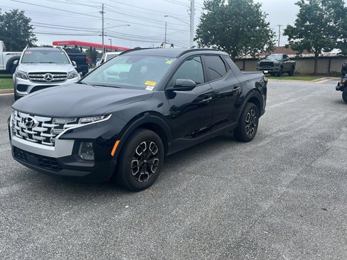 Used 2023 Hyundai Santa Cruz SEL Premium image 3