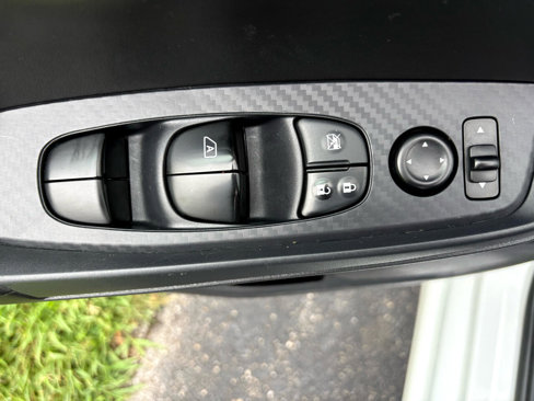 Used 2023 Nissan Sentra SV image 8