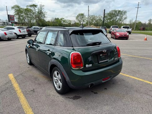 Used 2017 MINI Cooper 4-Door Hardtop image 7