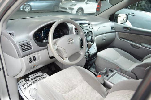 Used 2008 Toyota Sienna LE image 15