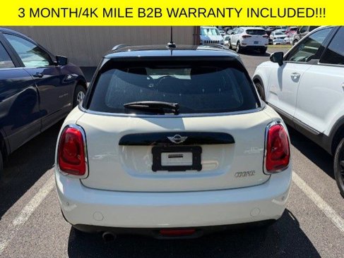 Used 2018 MINI Cooper 4-Door Hardtop image 5
