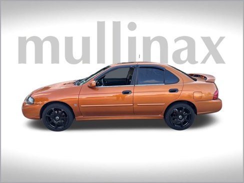 Used 2006 Nissan Sentra SE-R w/ (J01) Sunroof Pkg image 11