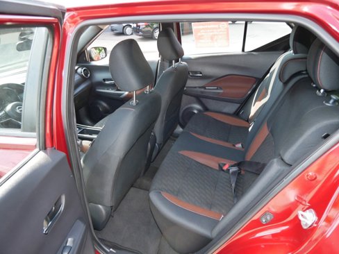 Used 2023 Nissan Kicks SR image 11