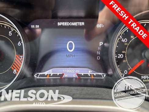 Used 2015 Jeep Cherokee Limited w/ Luxury Group image 8