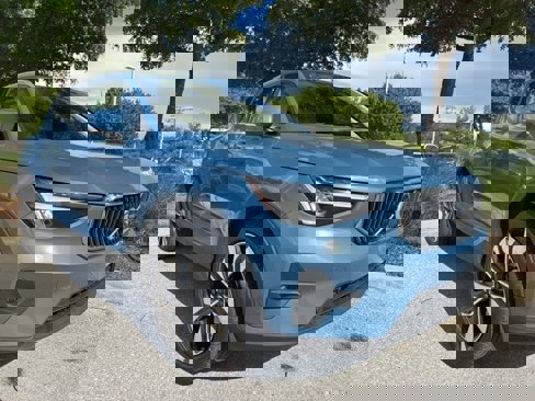 Certified 2023 Volvo XC40 B5 Plus w/ Protection Package Premier image 1