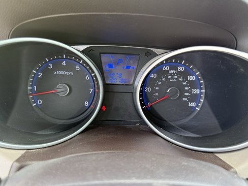 Used 2013 Hyundai Tucson GLS image 39