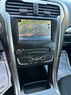 Used 2017 Ford Fusion SE w/ Fusion SE Technology Package image 35