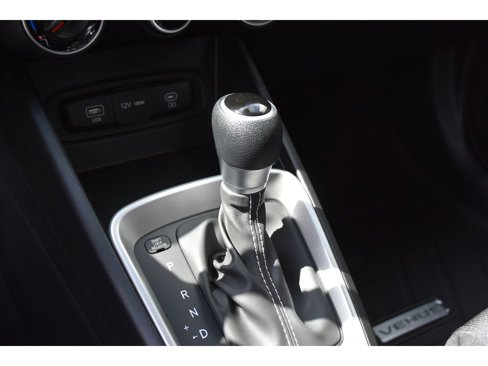 New 2025 Hyundai Venue SE image 25