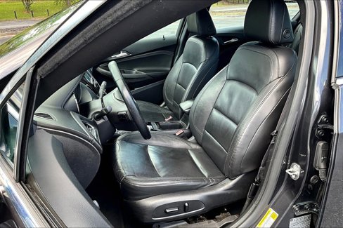Used 2017 Chevrolet Cruze Premier image 25