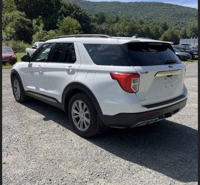 Used 2021 Ford Explorer XLT image 6