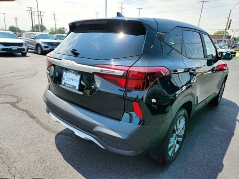 Used 2022 Kia Seltos LX image 4