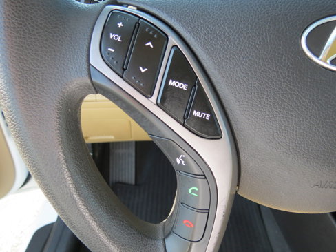 Used 2013 Hyundai Elantra GLS w/ Preferred Pkg image 13