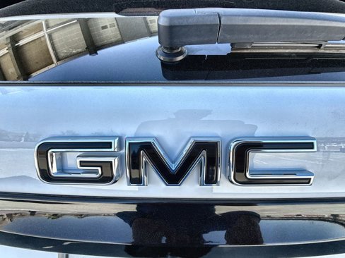 Used 2022 GMC Terrain SLT w/ Tech Package image 32