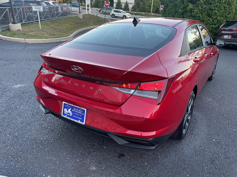 Used 2023 Hyundai Elantra SEL w/ Convenience Package image 5