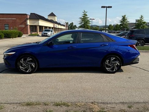 New 2025 Hyundai Elantra Sport image 8