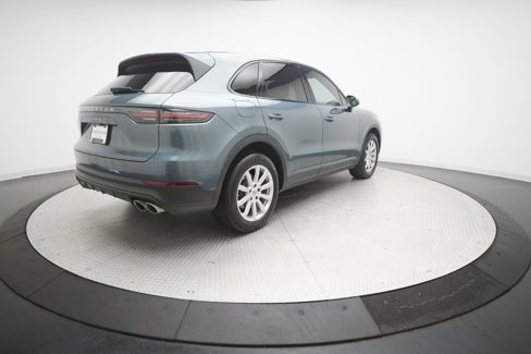 Used 2019 Porsche Cayenne S image 9