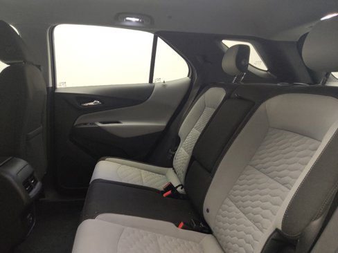 Used 2019 Chevrolet Equinox LS image 18