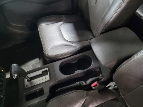 Used 2014 Nissan Frontier PRO-4X w/ Pro-4x Luxury Package image 26