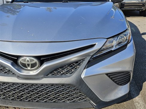 Used 2018 Toyota Camry SE image 14
