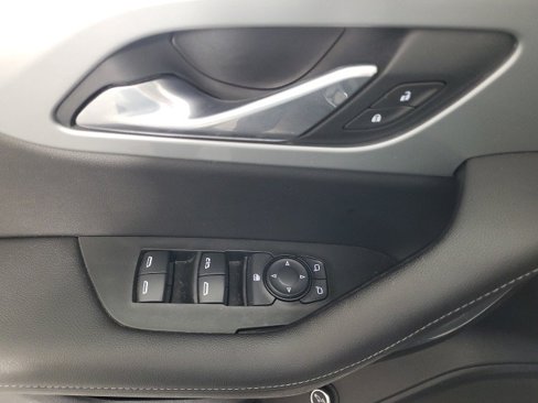 Used 2020 Chevrolet Blazer LT image 21