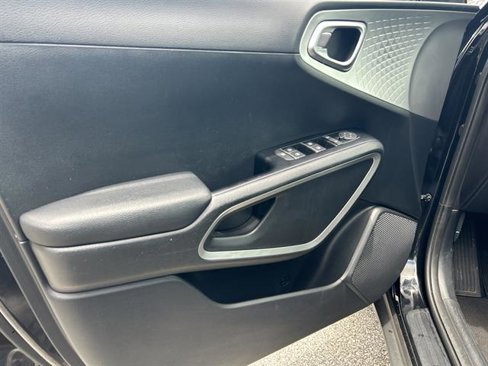 Used 2024 Kia Soul LX w/ Option Group 015 image 14