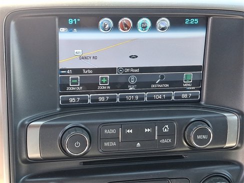Used 2018 Chevrolet Silverado 1500 LT image 17