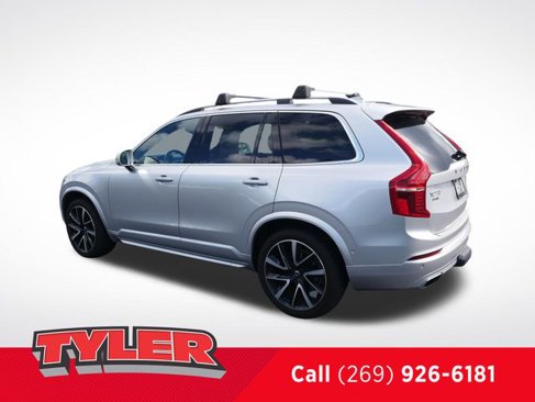 Used 2018 Volvo XC90 T6 Momentum w/ Convenience Package image 5