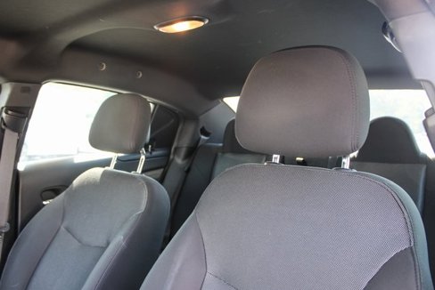 Used 2013 Dodge Avenger SE image 14