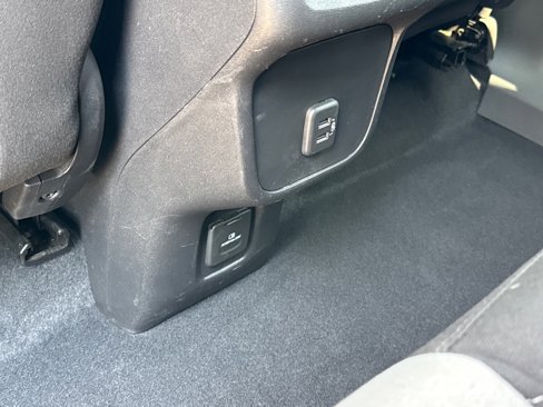 Used 2019 Chevrolet Equinox LT image 8