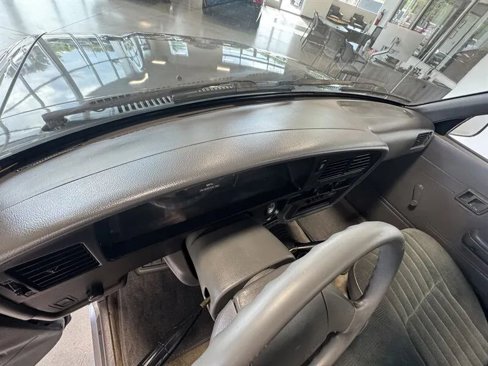 Used 1994 Toyota Pickup DX image 22