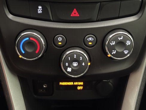 Used 2021 Chevrolet Trax LT image 16