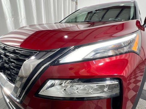 Used 2023 Nissan Rogue SL w/ SL Premium Package image 13