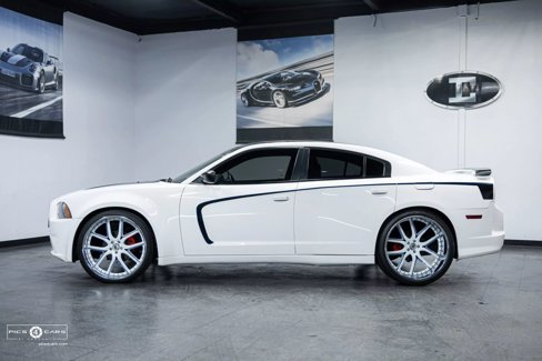 Used 2011 Dodge Charger SE image 10