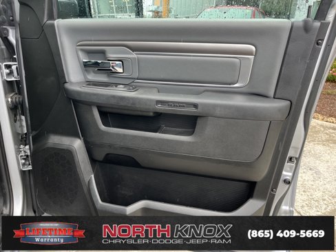 Used 2021 RAM 1500 Classic SLT image 29
