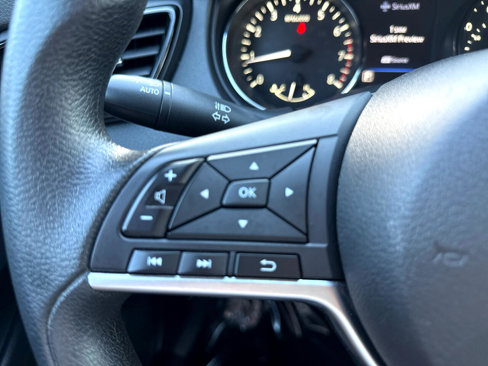 Used 2020 Nissan Rogue Sport SV image 20